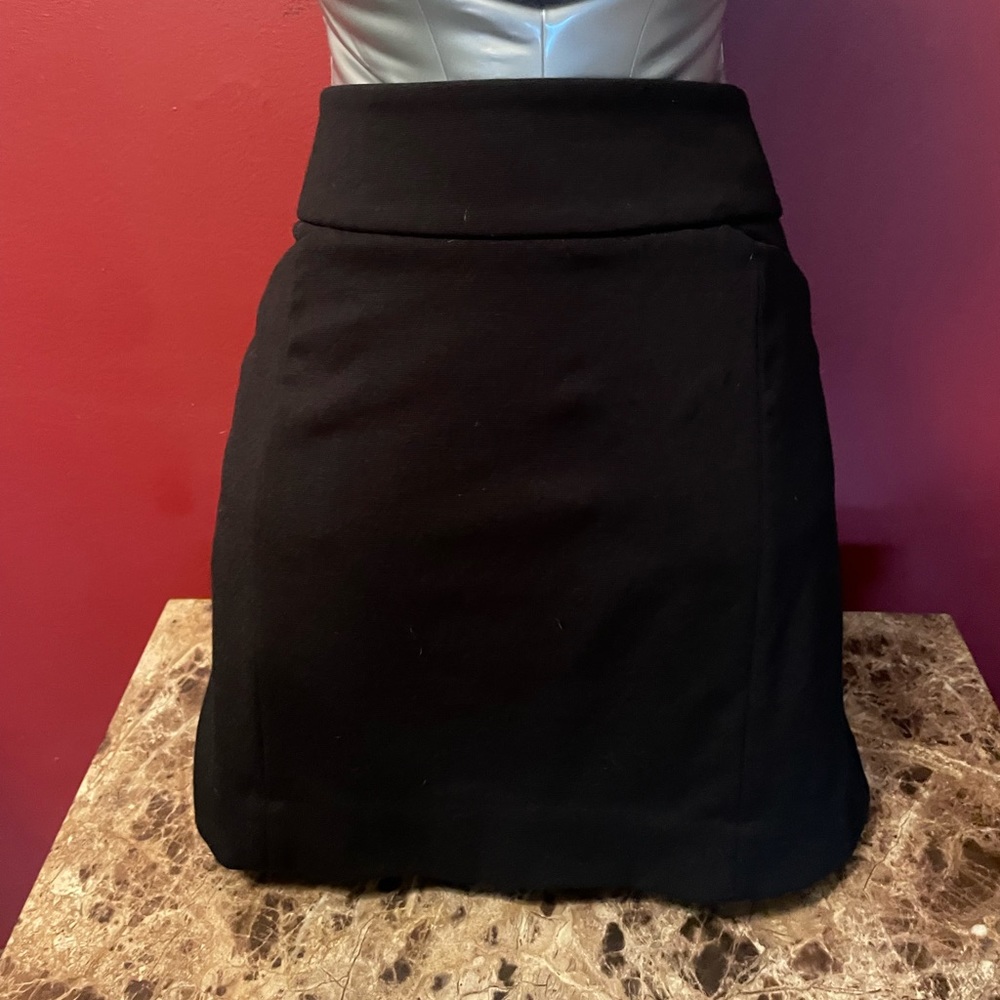 White House Black Market Size XS Black Straight Mini Skirt With Pockets NWOT